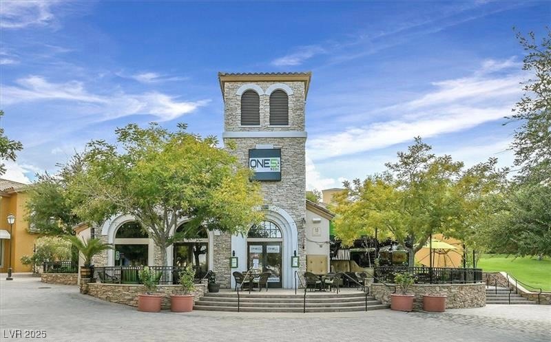 68 Cathedral Wash Place