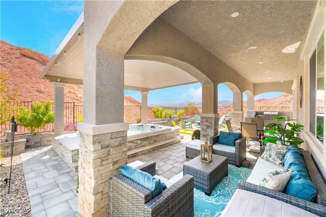 68 Cathedral Wash Place