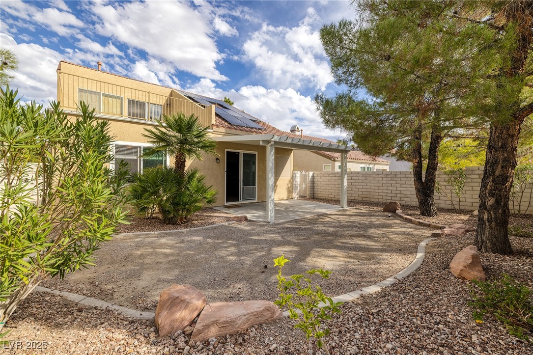 8913 Picket Fence Avenue