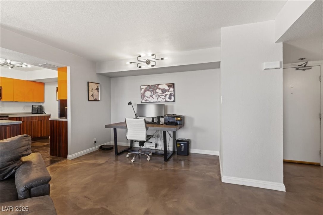 3930 University Center Drive 902