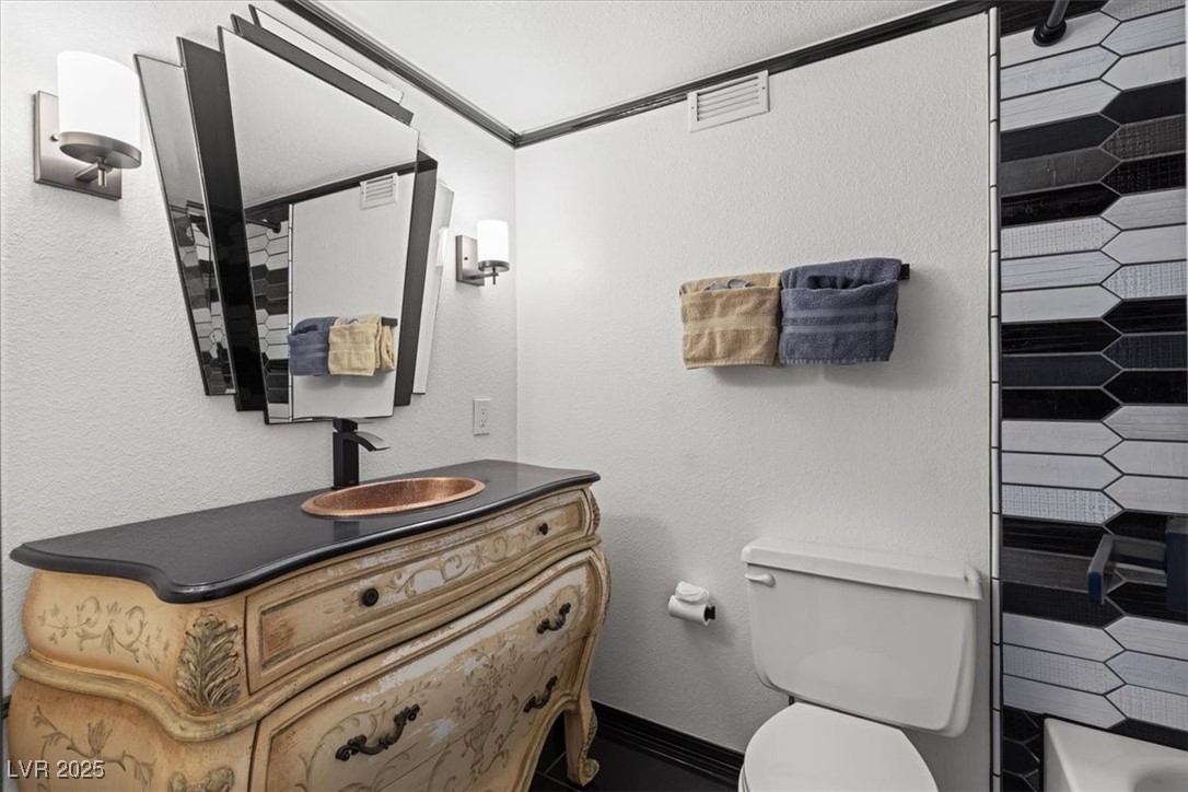 3930 University Center Drive 902