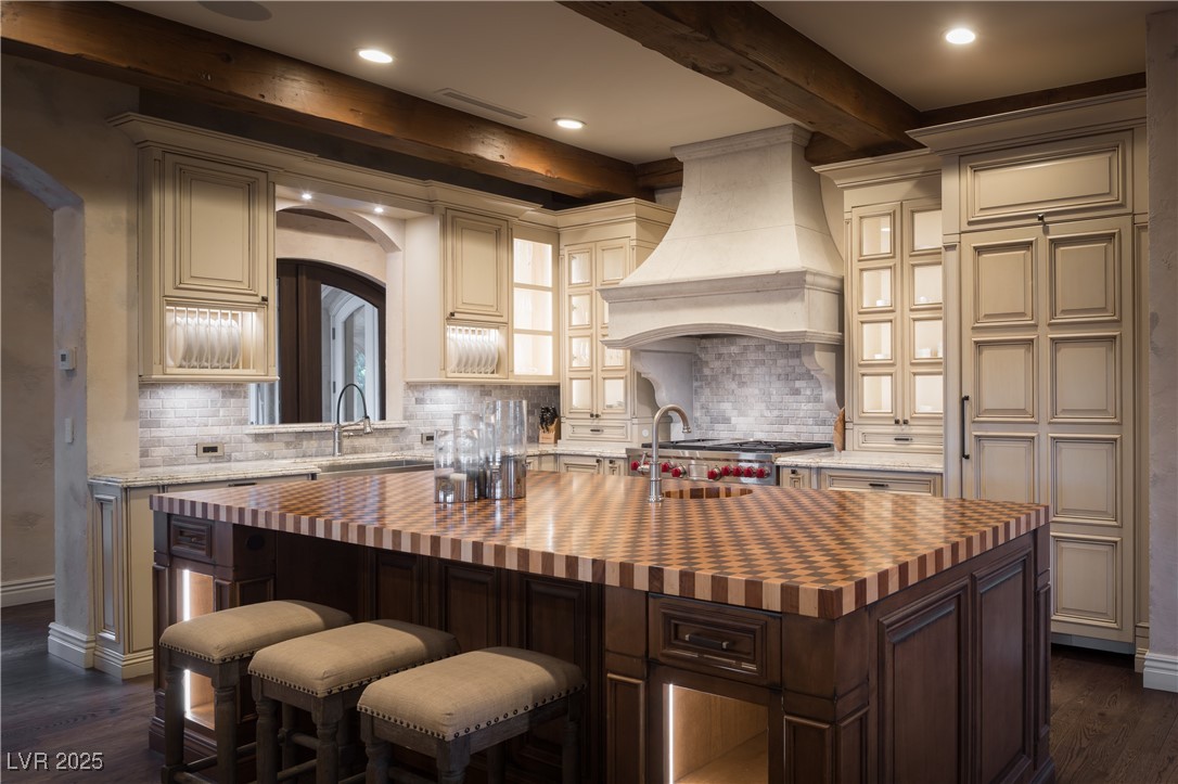 9017 Grove Crest Lane