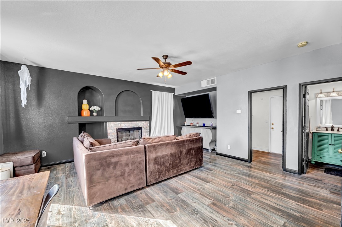 616 Lively Fiesta Way