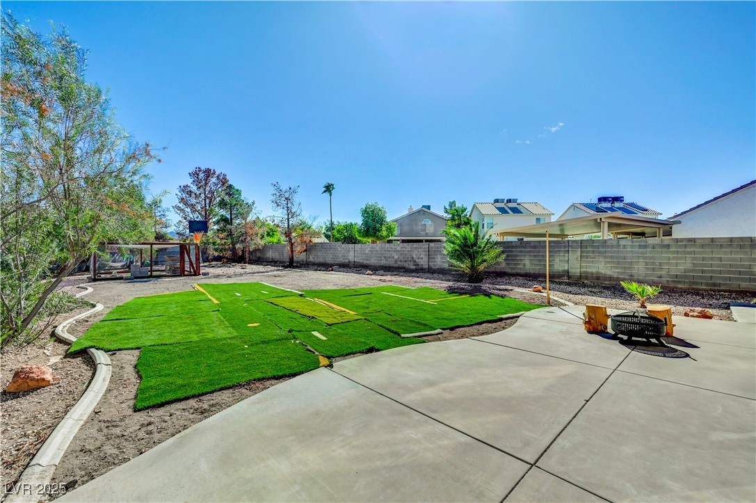 616 Lively Fiesta Way