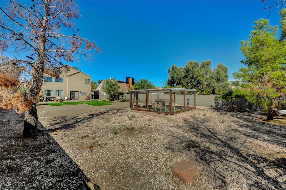 616 Lively Fiesta Way