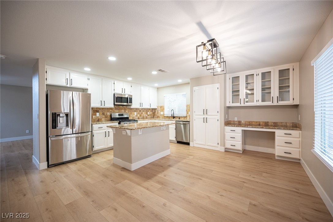 9812 Via Delores Avenue
