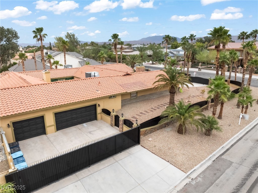 2920 South Tioga Way