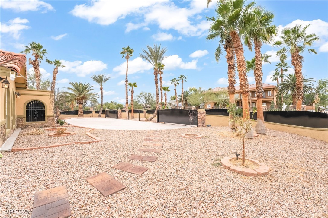 2920 South Tioga Way