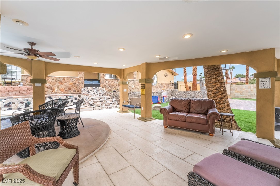 2920 South Tioga Way