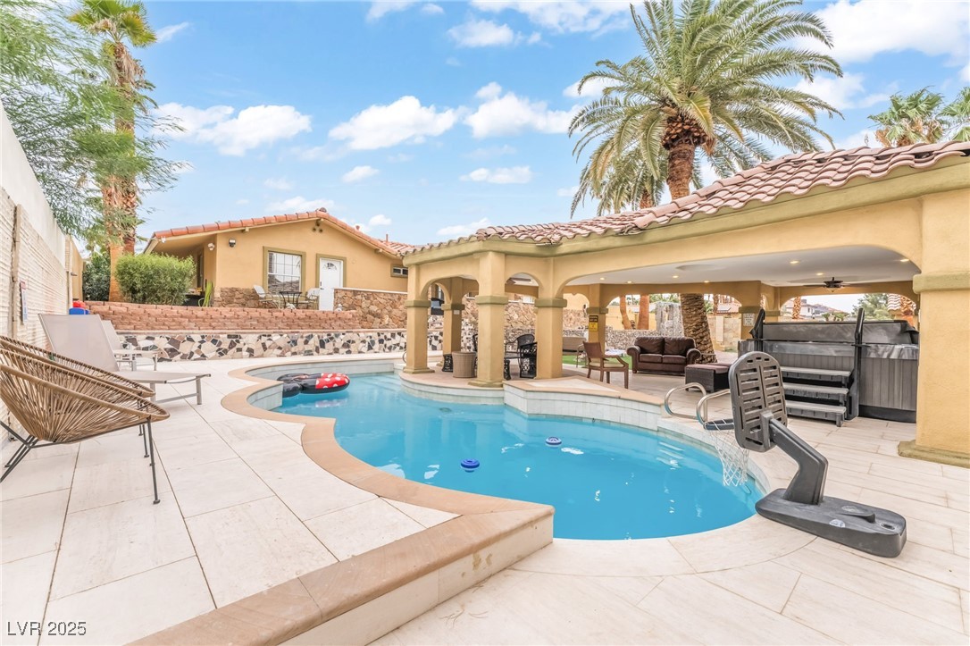 2920 South Tioga Way