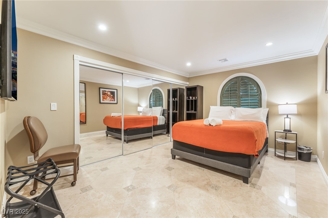 2920 South Tioga Way