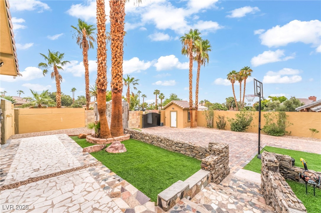 2920 South Tioga Way