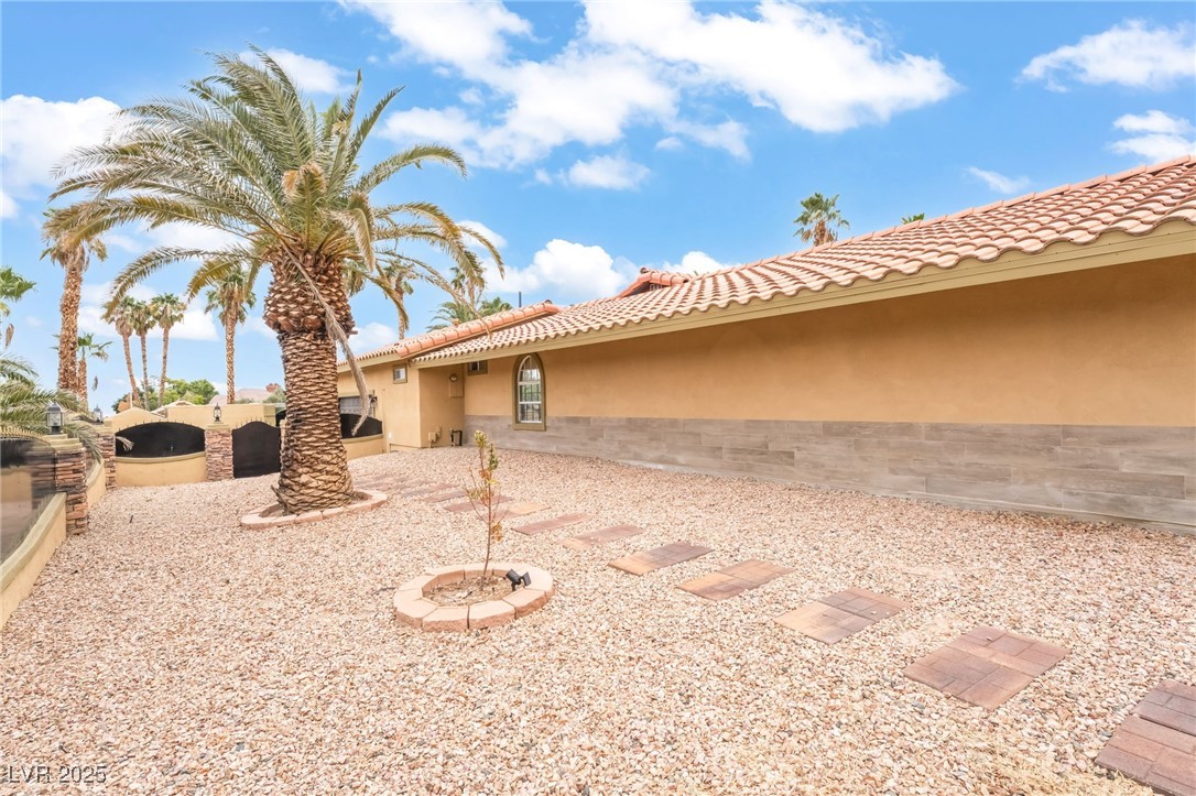 2920 South Tioga Way