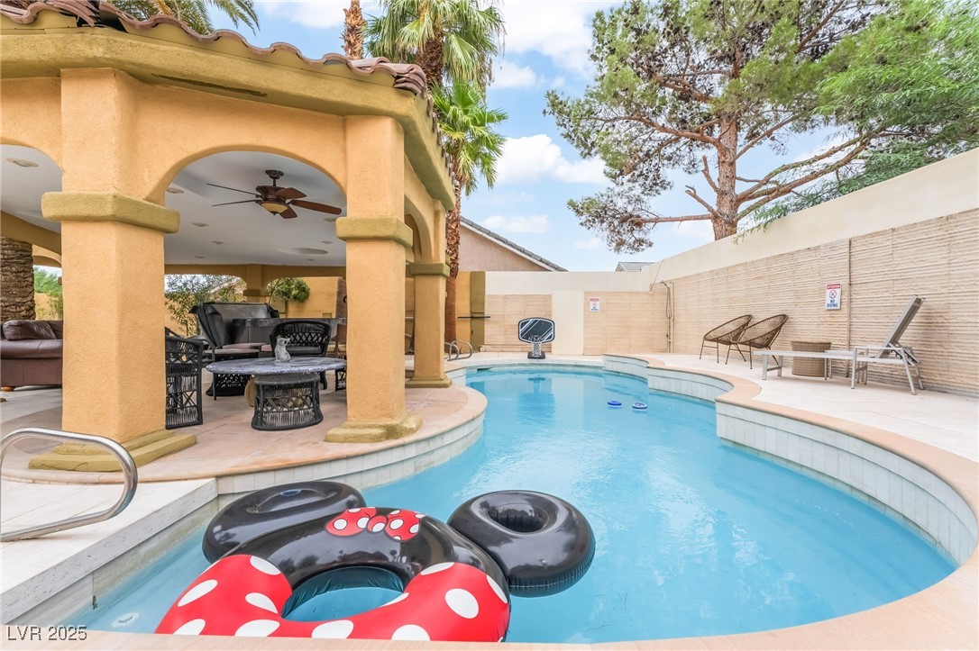 2920 South Tioga Way