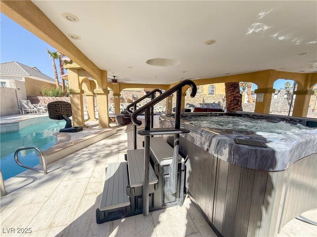 2920 South Tioga Way