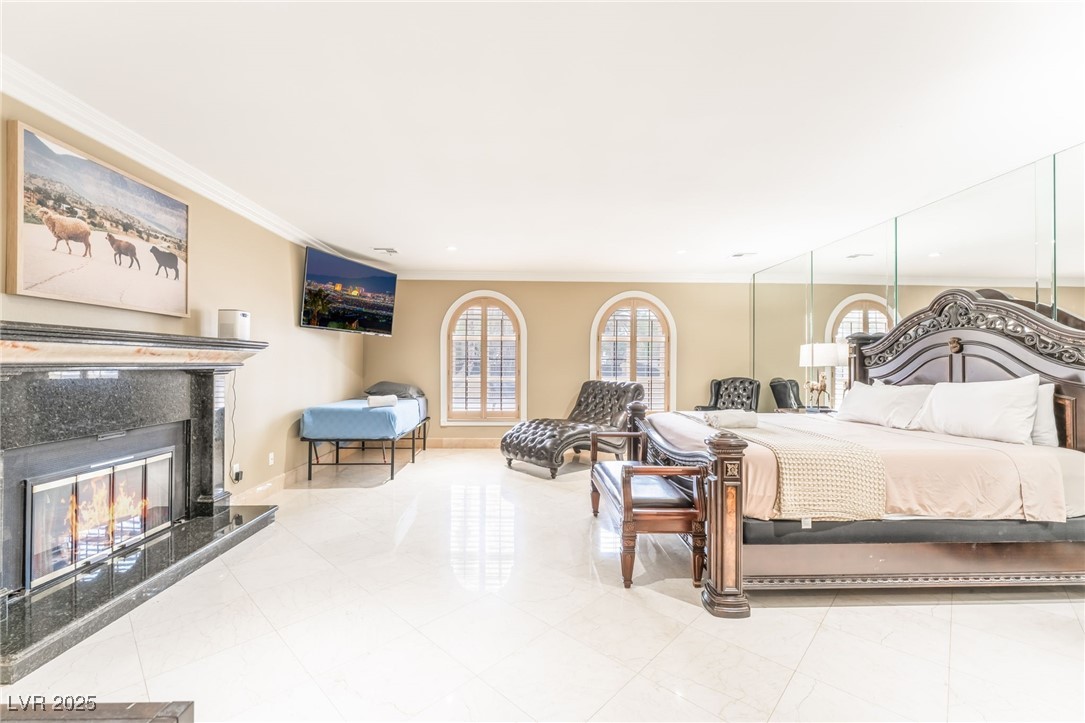 2920 South Tioga Way