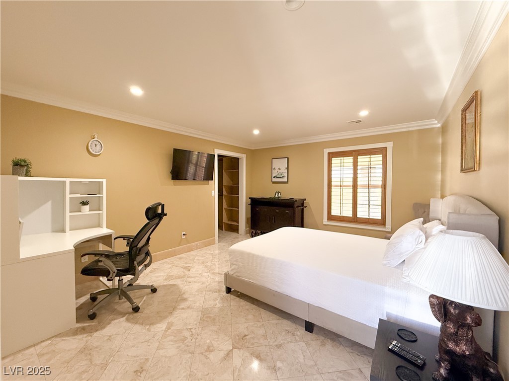 2920 South Tioga Way