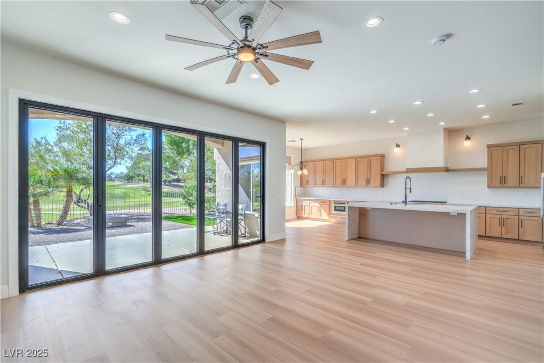 9105 Villa Ridge Drive