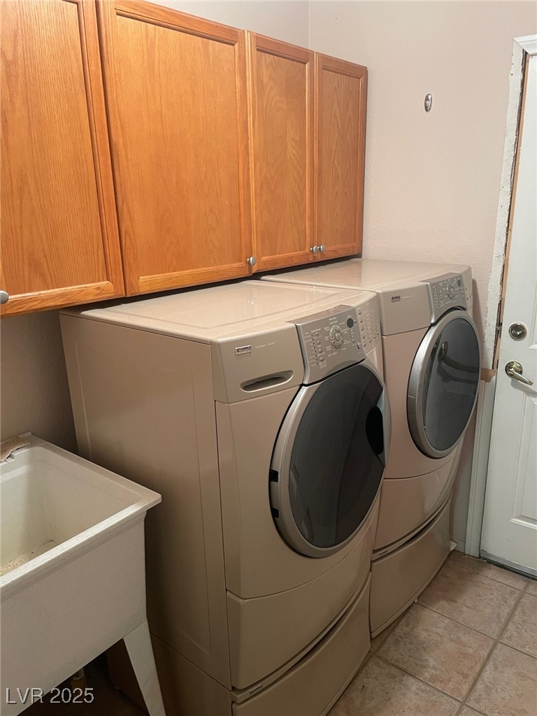 1886 Desert Forest Way