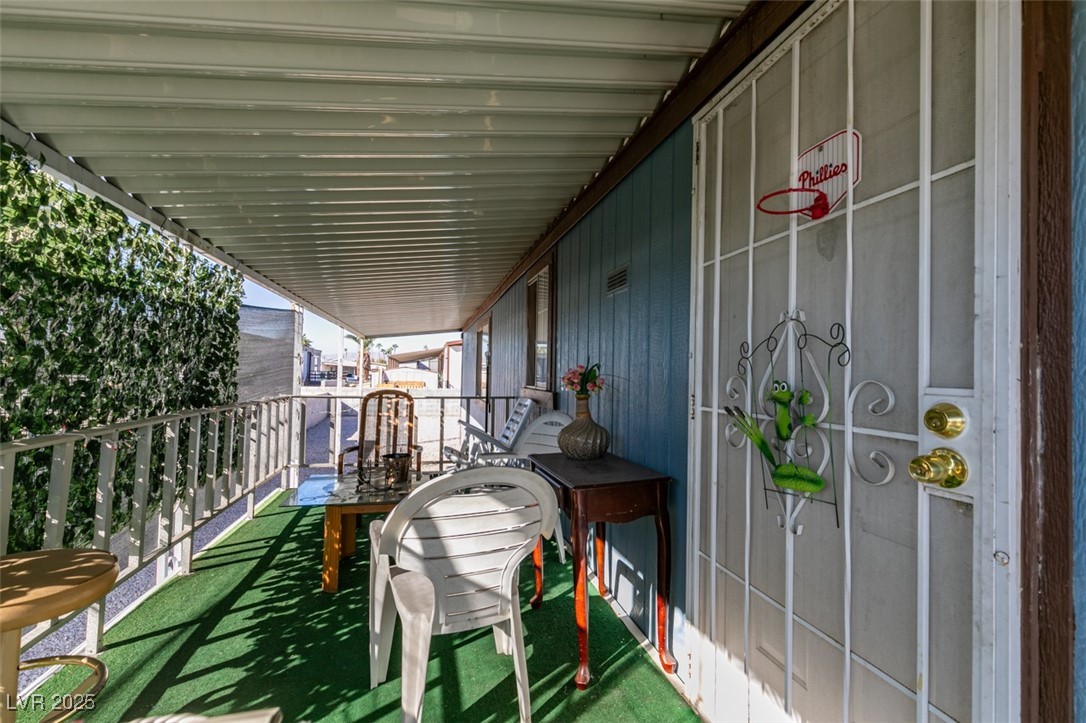 3325 Isle Royale Drive