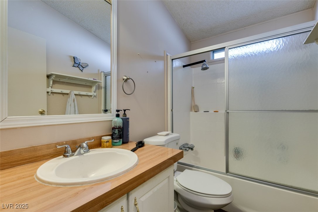3325 Isle Royale Drive
