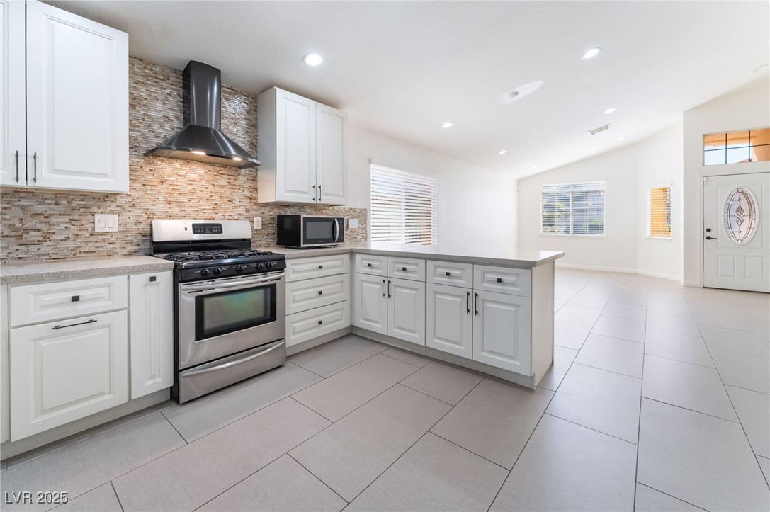 9216 Sun Rose Avenue