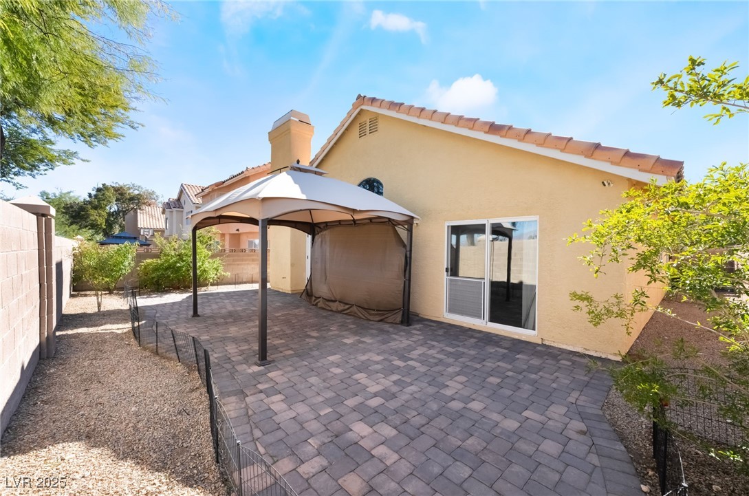 9216 Sun Rose Avenue