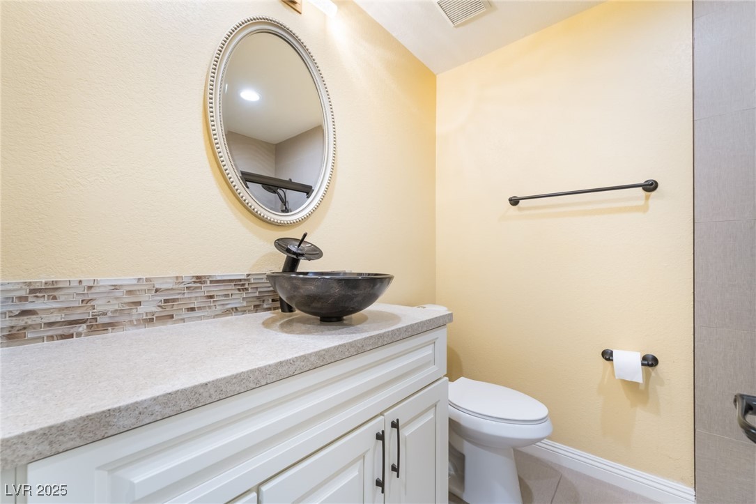 9216 Sun Rose Avenue