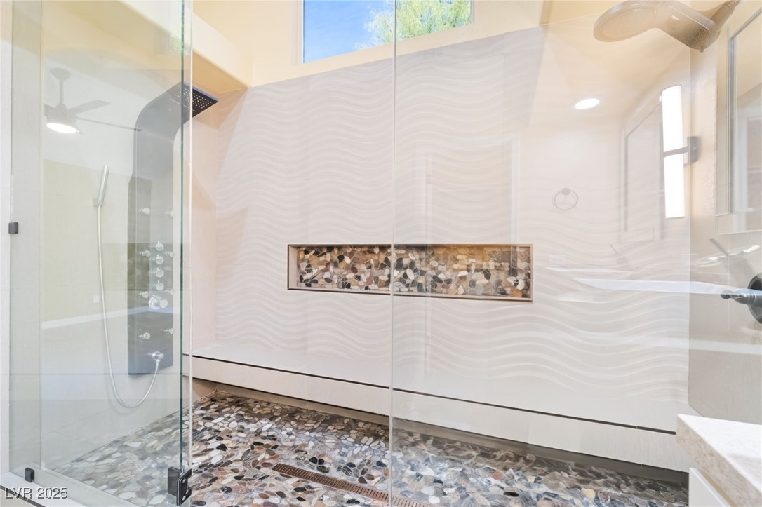 9216 Sun Rose Avenue