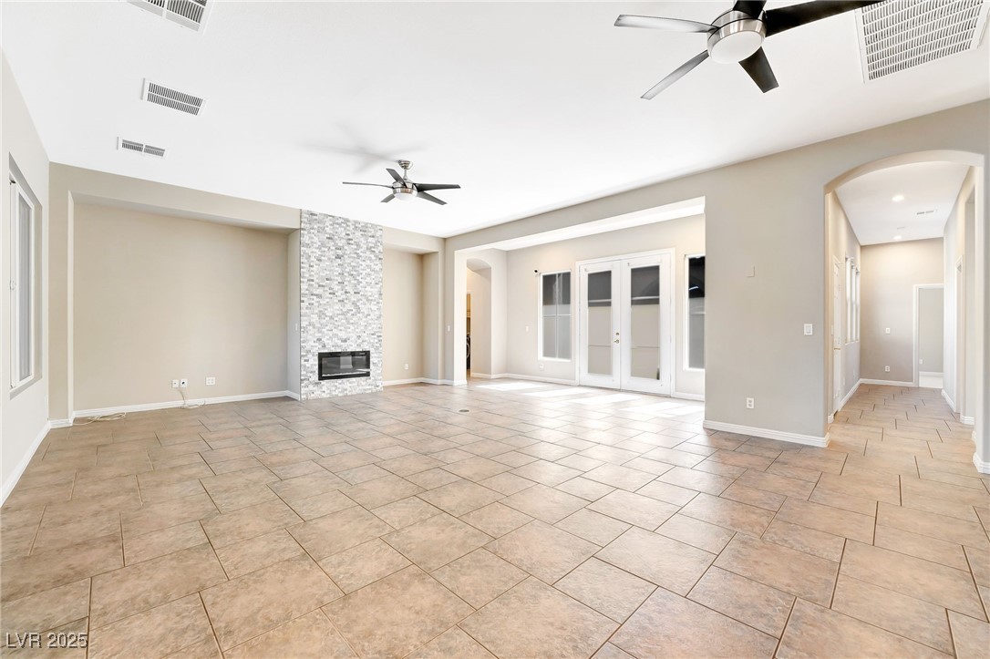 7232 Frontier Hills Avenue