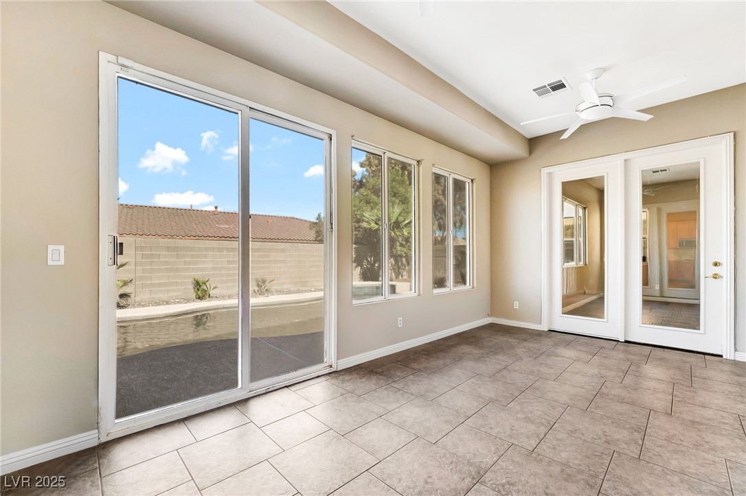 7232 Frontier Hills Avenue