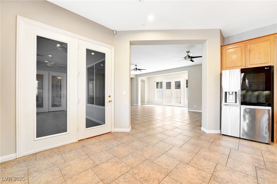 7232 Frontier Hills Avenue