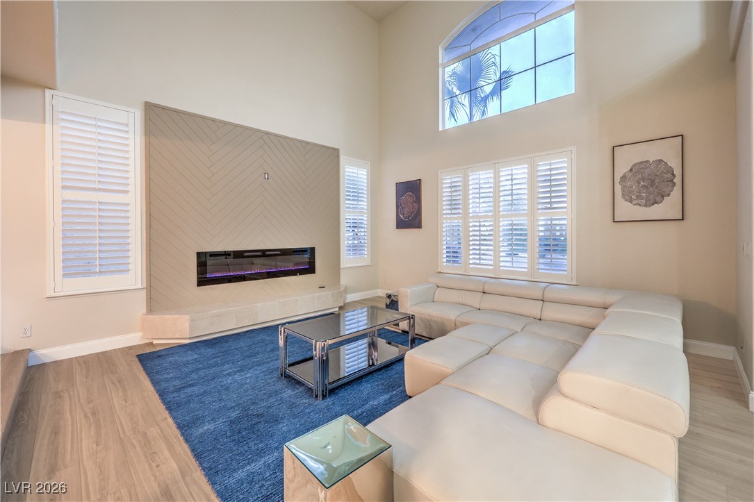 4453 Melrose Abbey Place