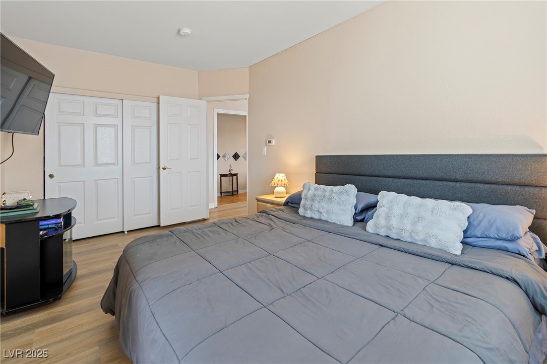 1430 October Oak Avenue