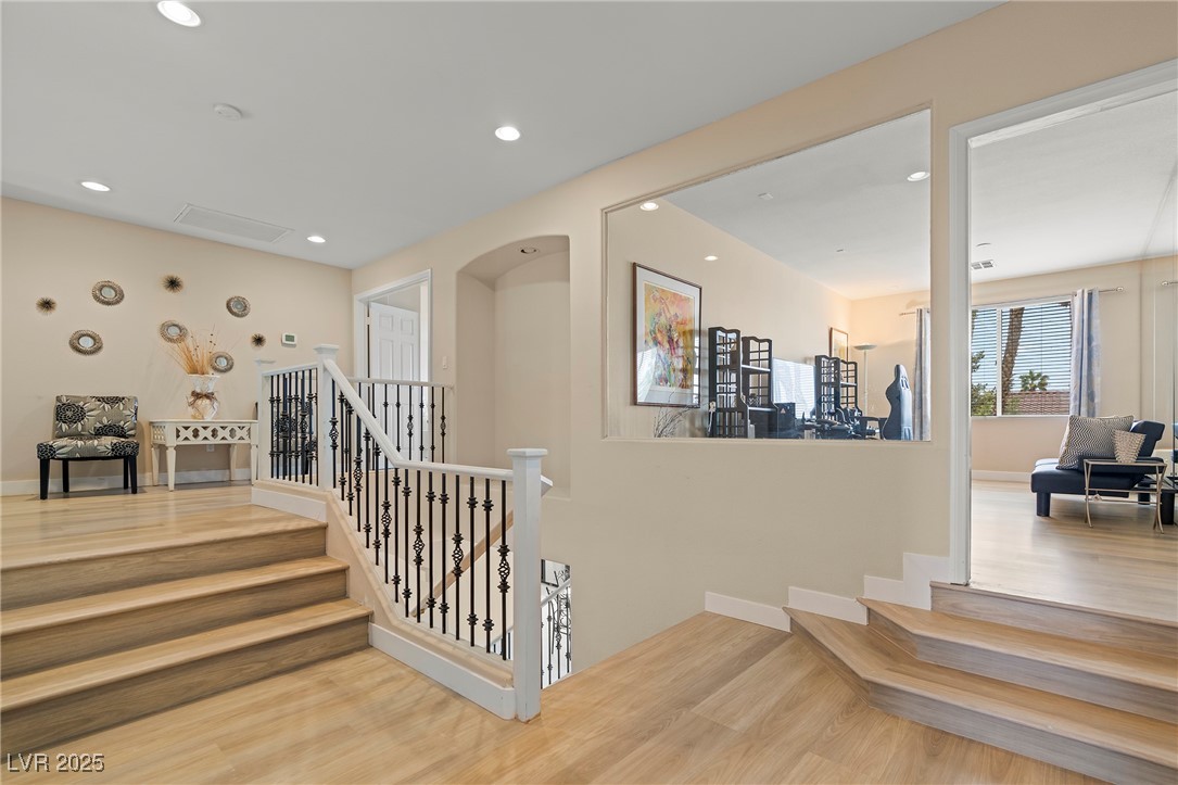 1430 October Oak Avenue