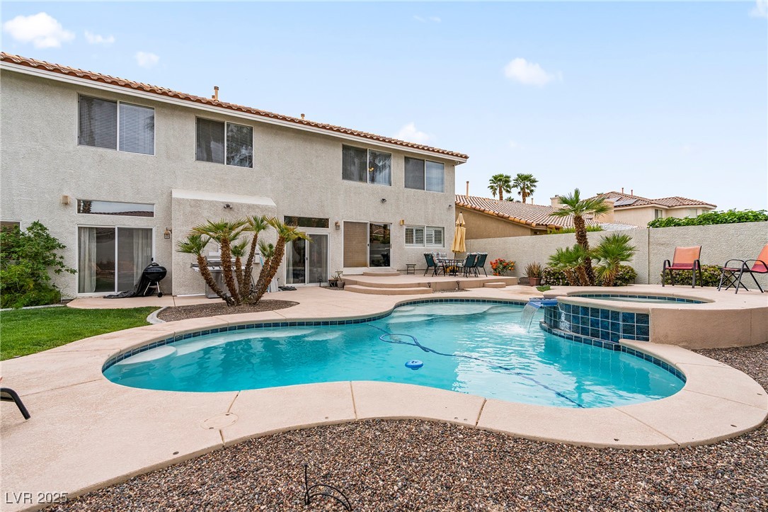 1430 October Oak Avenue
