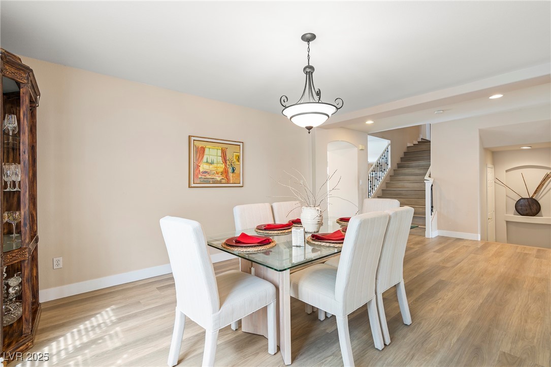 1430 October Oak Avenue