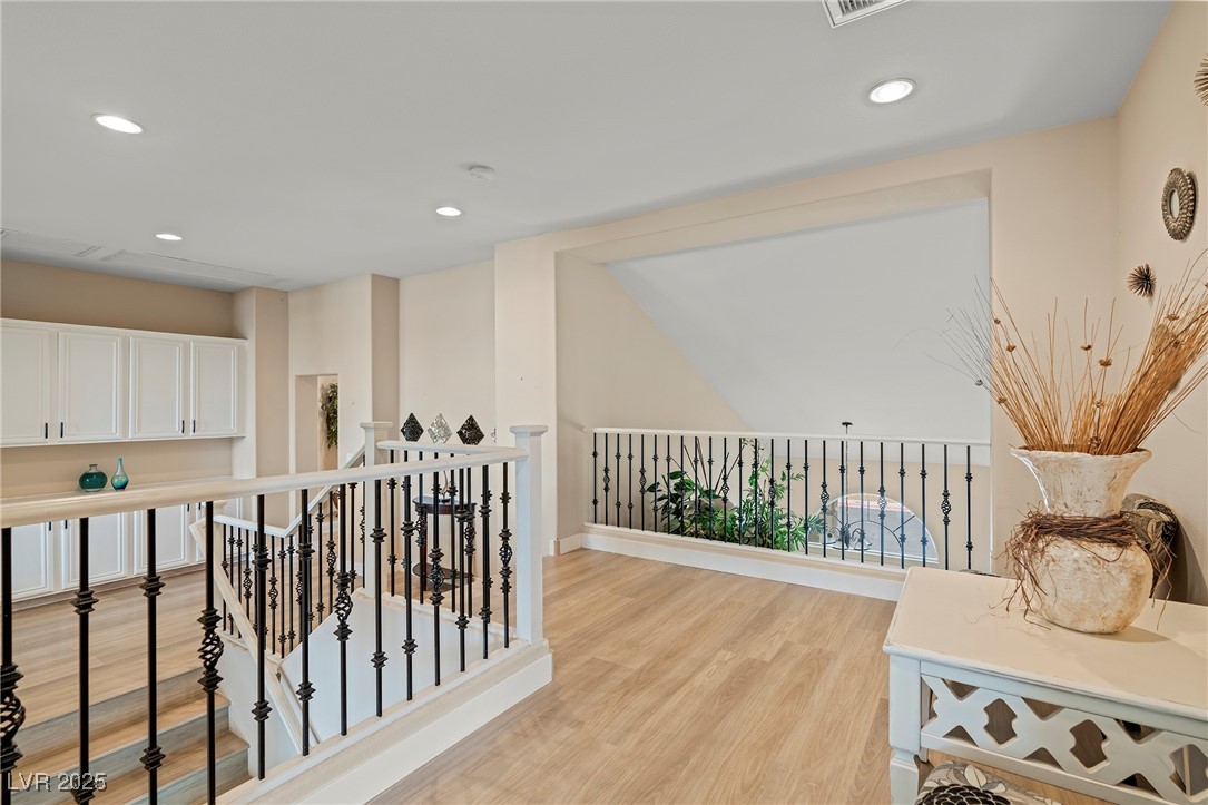 1430 October Oak Avenue