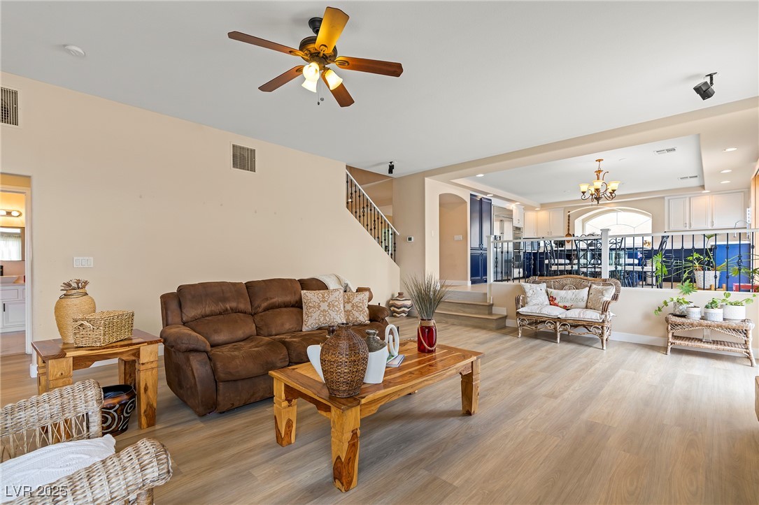 1430 October Oak Avenue