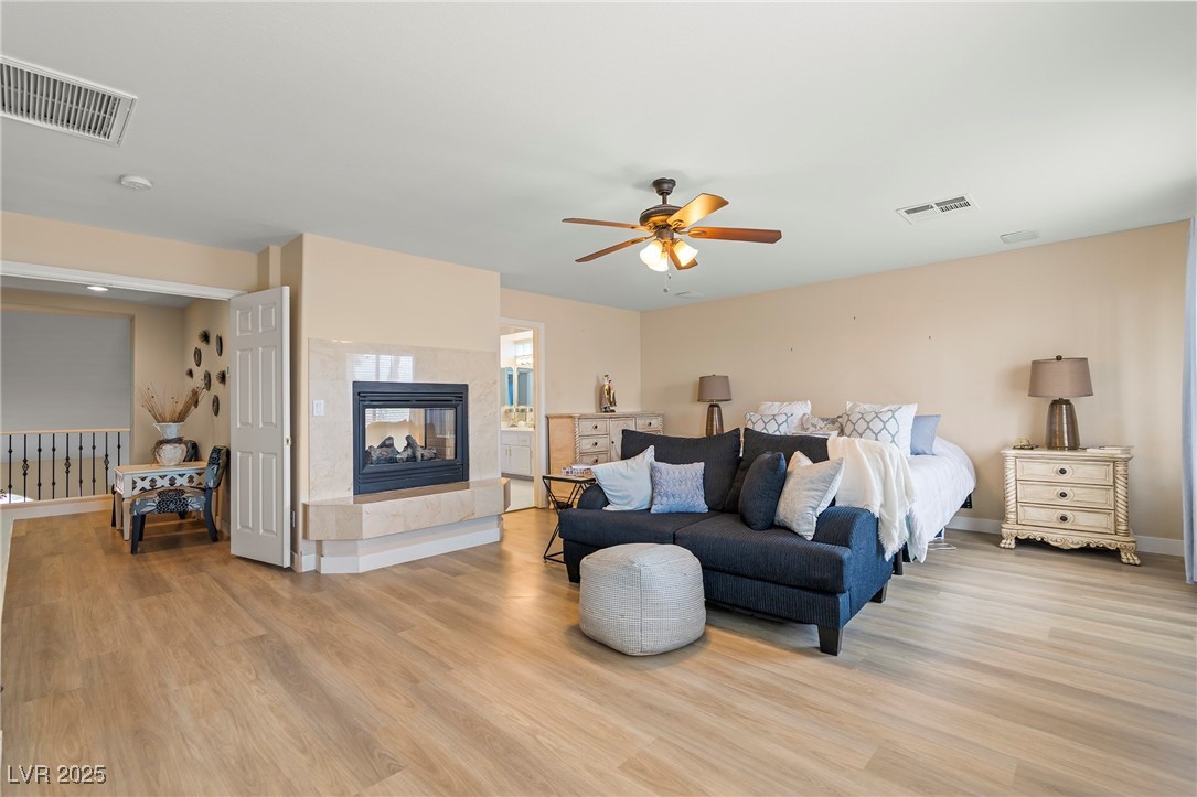 1430 October Oak Avenue