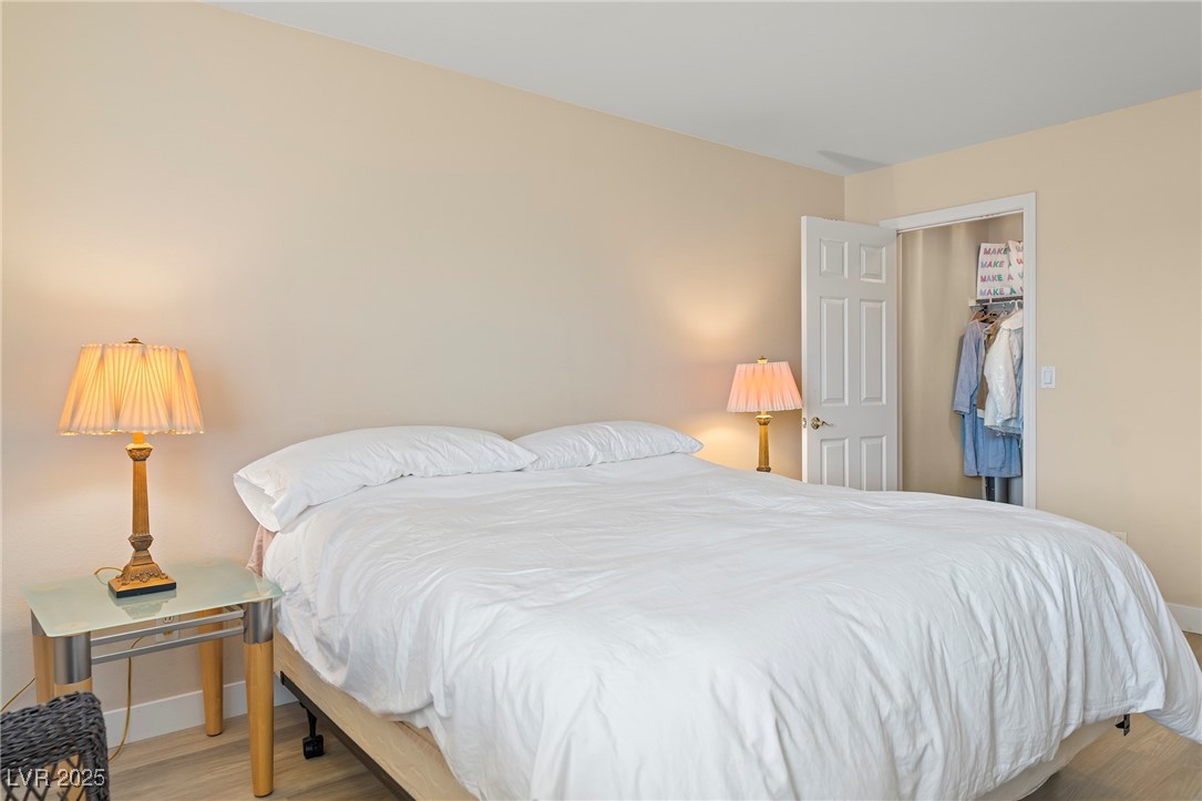 1430 October Oak Avenue