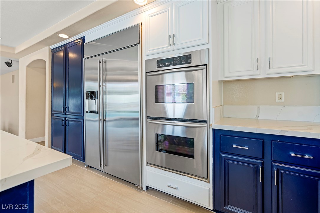 1430 October Oak Avenue