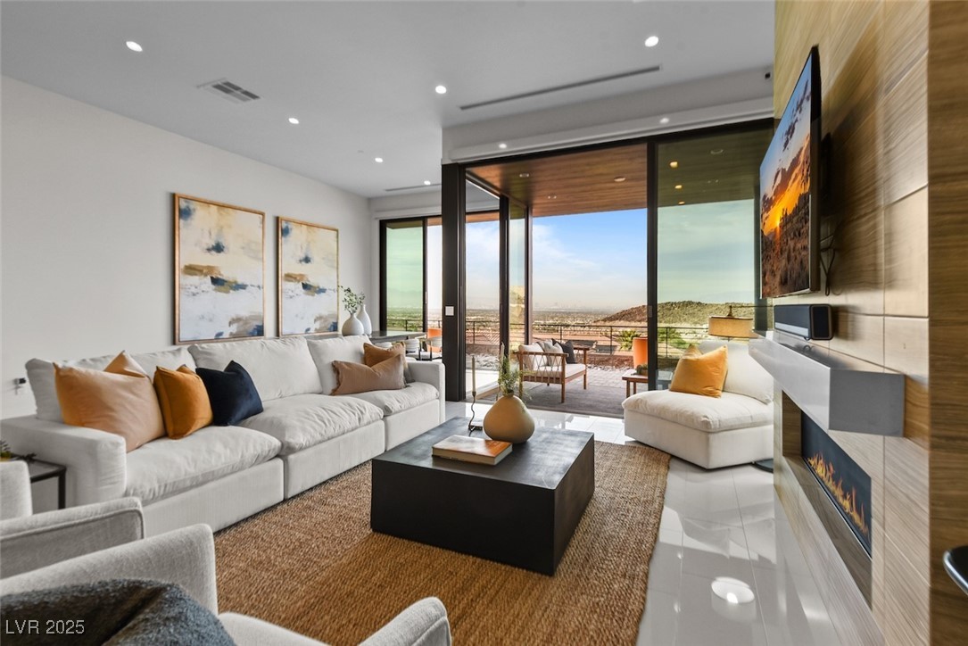 1224 Starview Peak Court