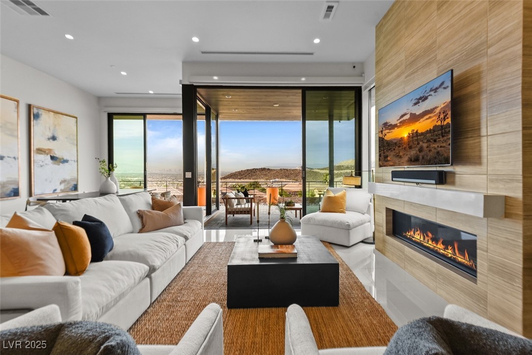 1224 Starview Peak Court