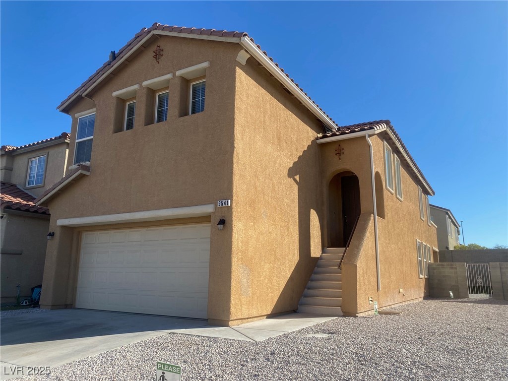 9541 Vast Valley Avenue