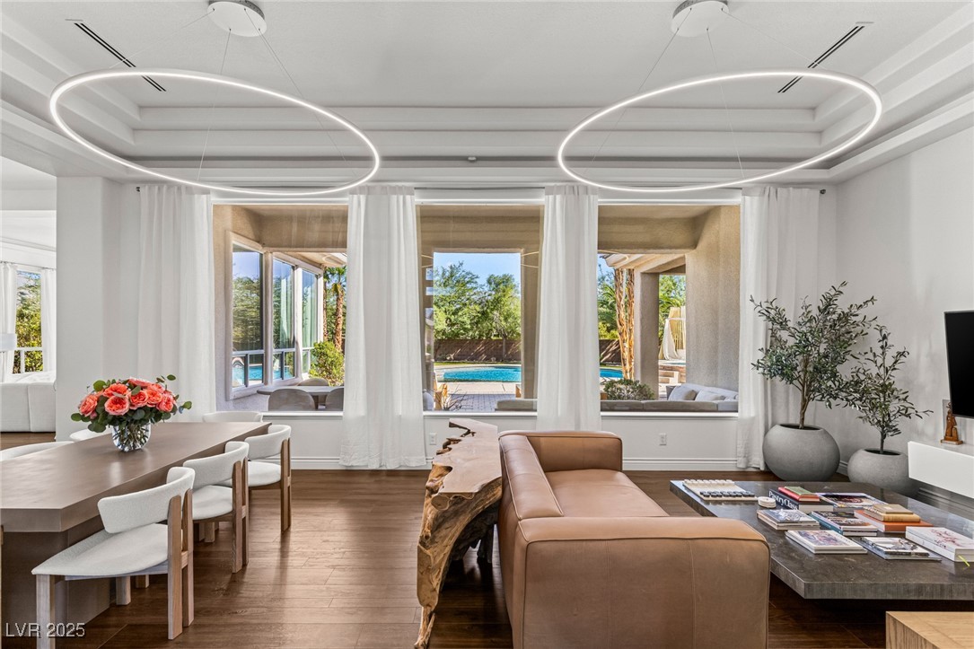 7304 Buttons Ridge Drive