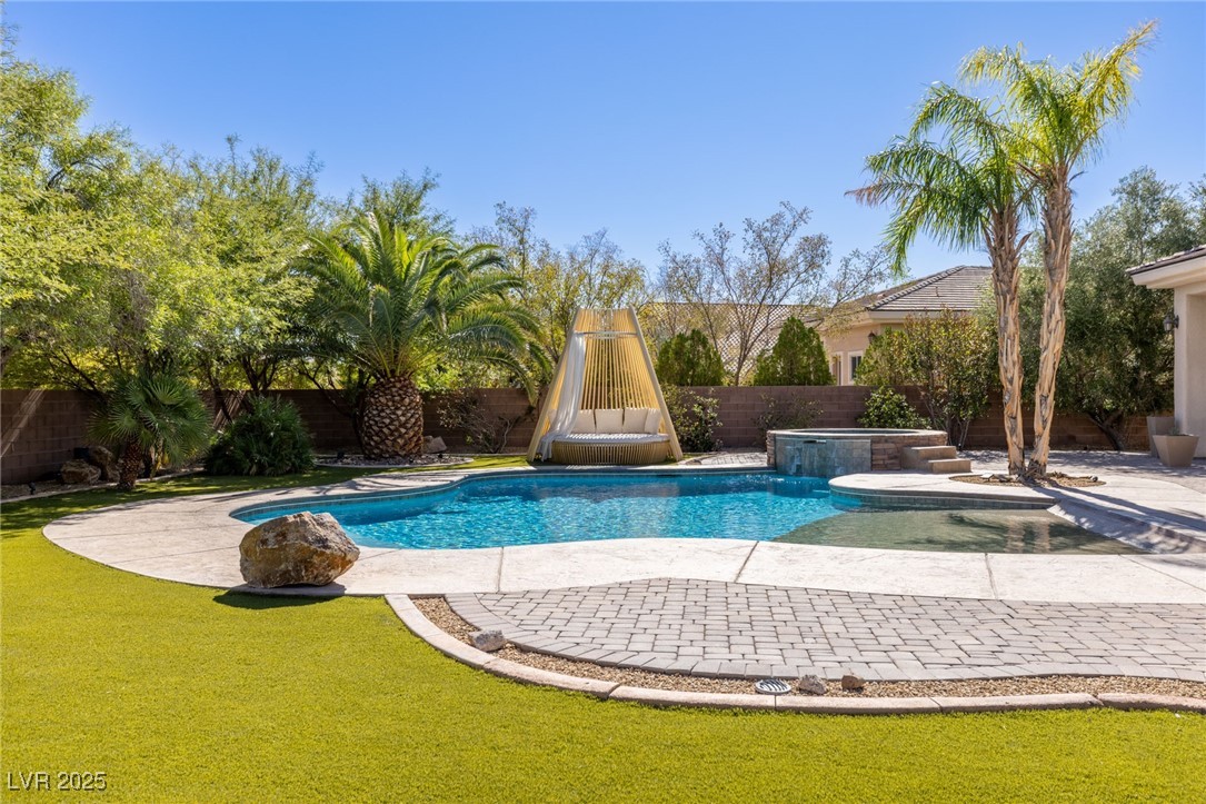 7304 Buttons Ridge Drive