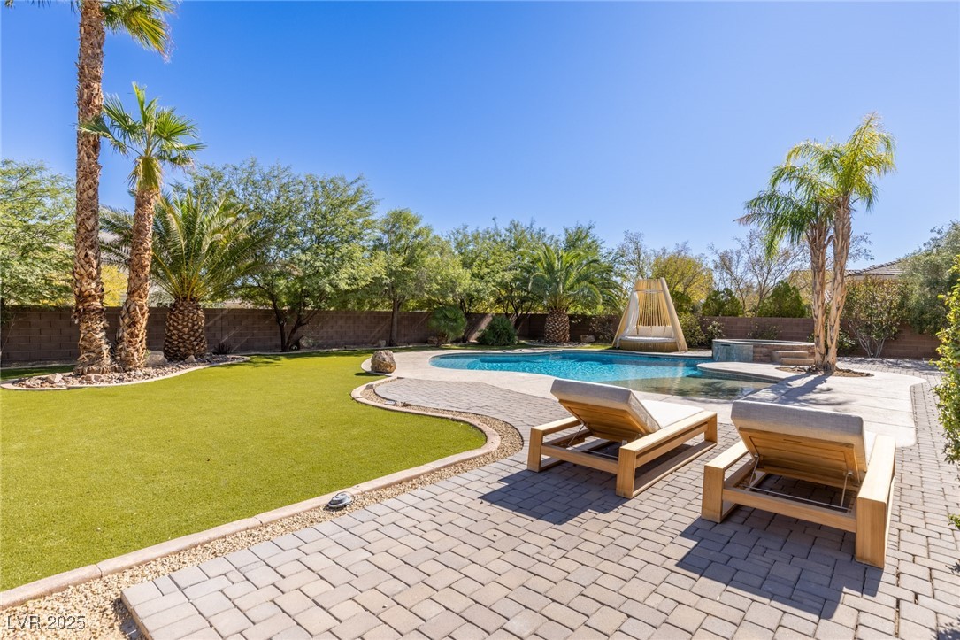 7304 Buttons Ridge Drive