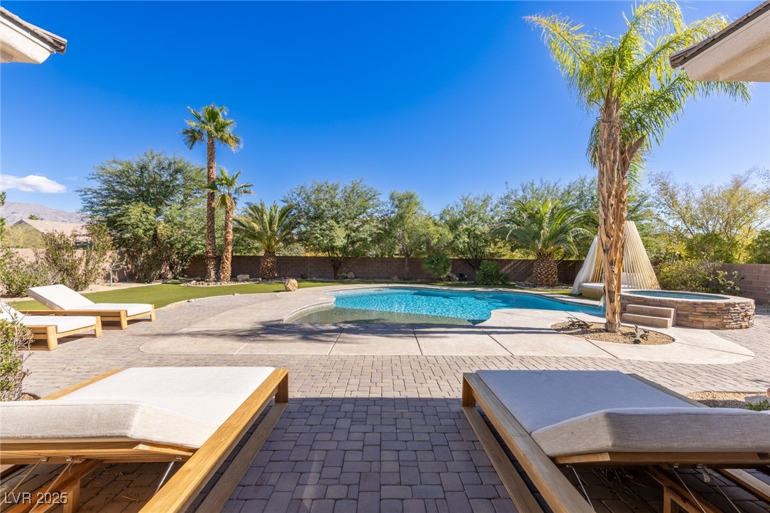 7304 Buttons Ridge Drive