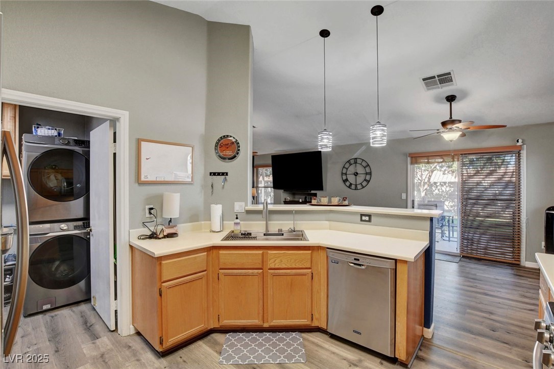 1106 Hutch Court